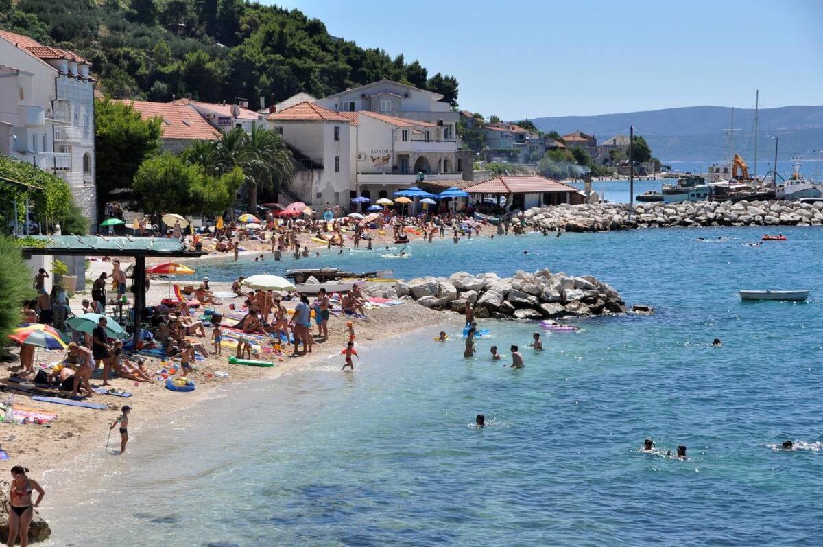 Villa Vlade- From The Heated Pool To The Beach In 1 Minute Jesenice (Split-Dalmatia) Exterior foto