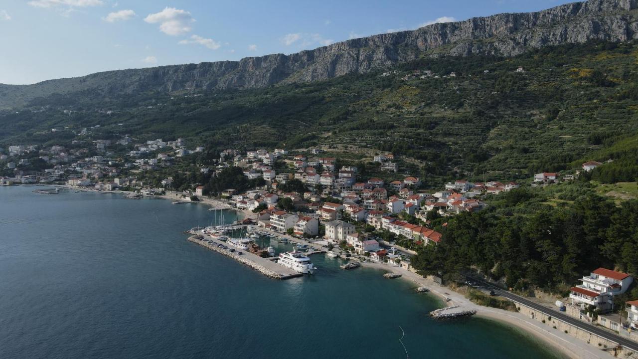 Villa Vlade- From The Heated Pool To The Beach In 1 Minute Jesenice (Split-Dalmatia) Exterior foto